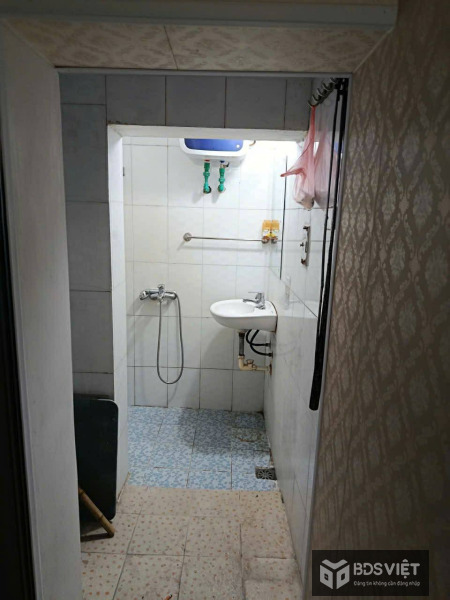 Bán nhà trong hẻm nằm Giữa Hoàng Mai và Hai Bà Trưng - TT Tầng 1 phố Tân Mai